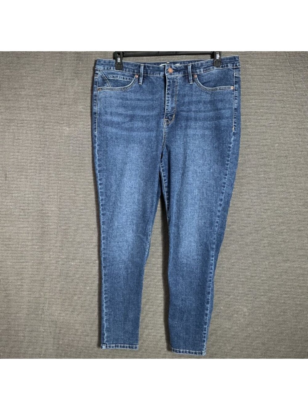 Seven7 Womens  Size 16 Blue Skinny Jeans Medium Wash Stretch Denim
